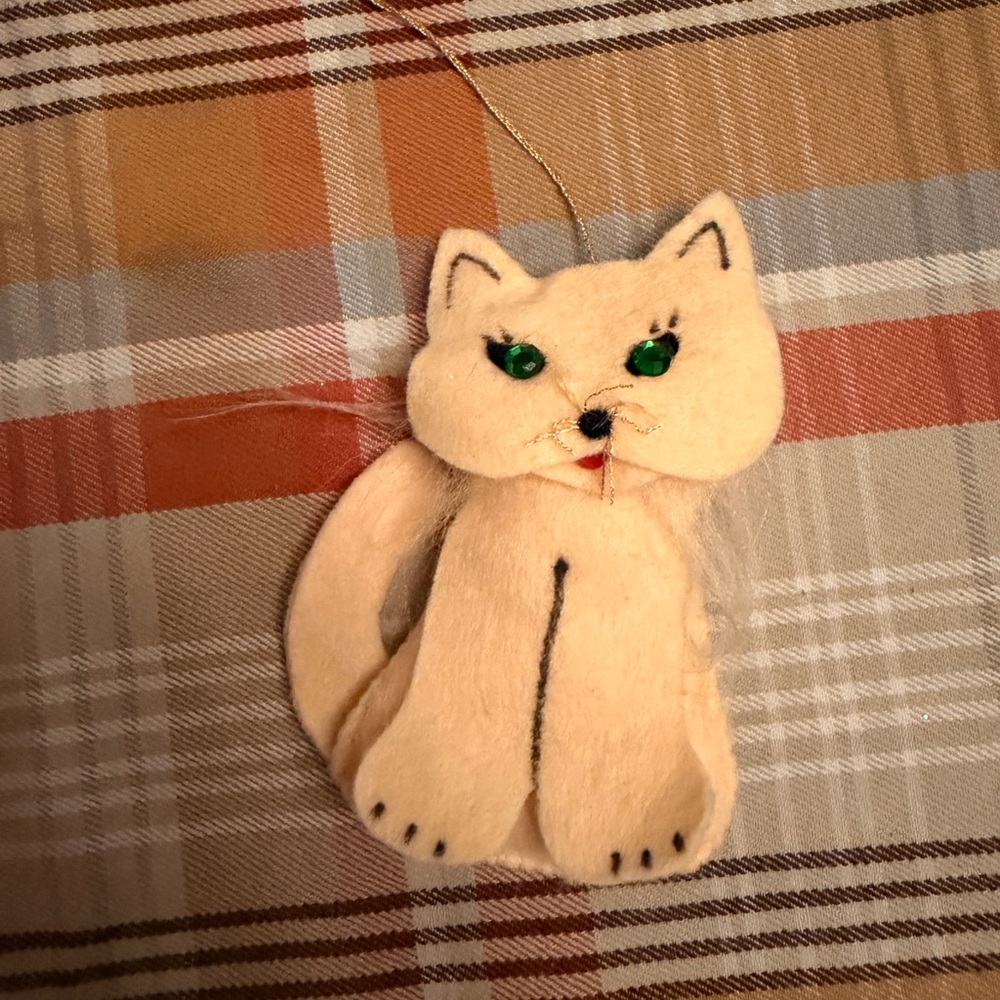 Vintage Cream Cat Felt Christmas Ornament